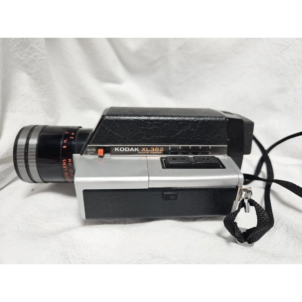 1973 Kodak‎ XL 362 movie camera. Untested. As-is